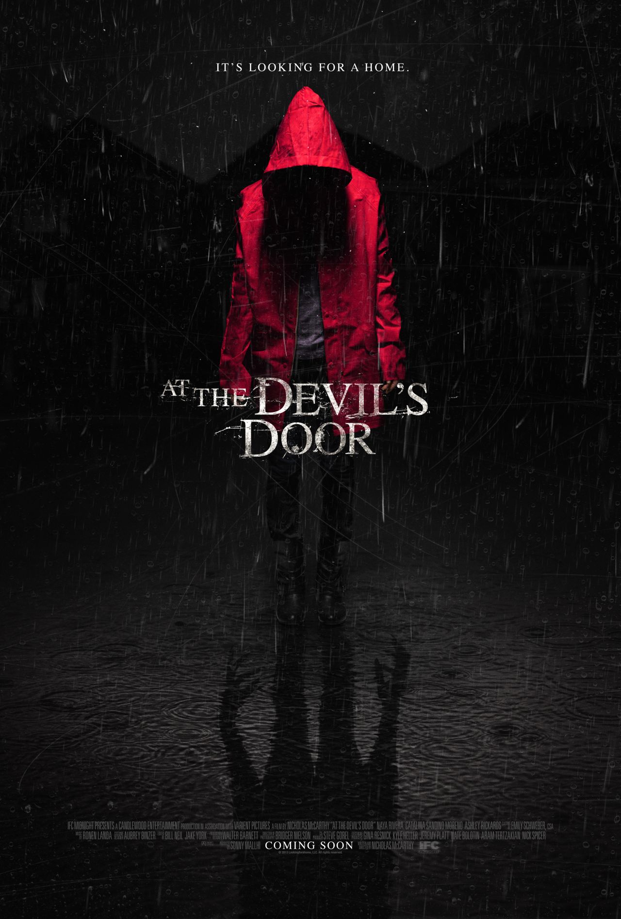 Şeytan Kapıda / At the Devils Door